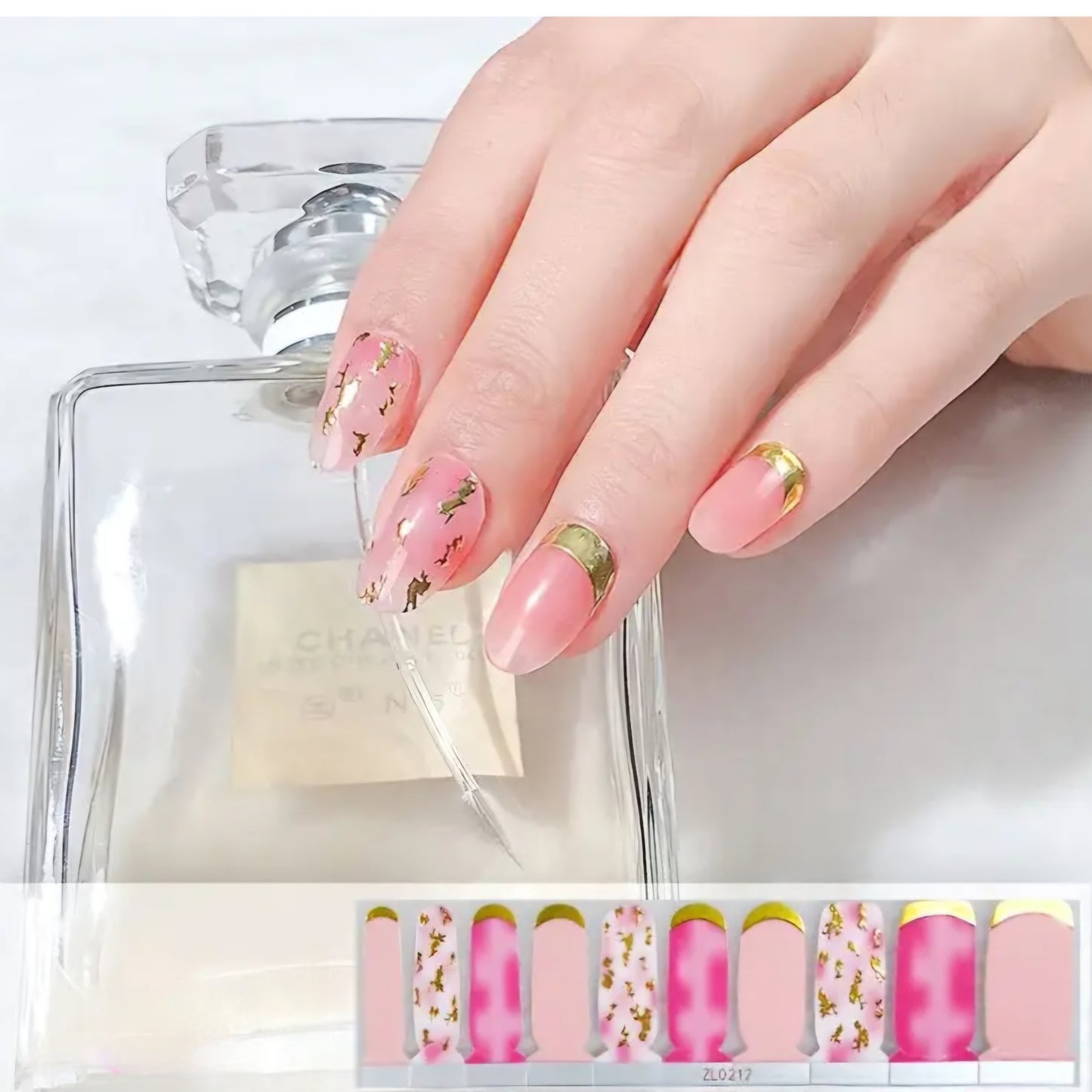 Gold accents on pink | Nail Wraps | Nail Stickers | Nail Strips | Gel Nails | Nail Polish Wraps - Nailfordable
