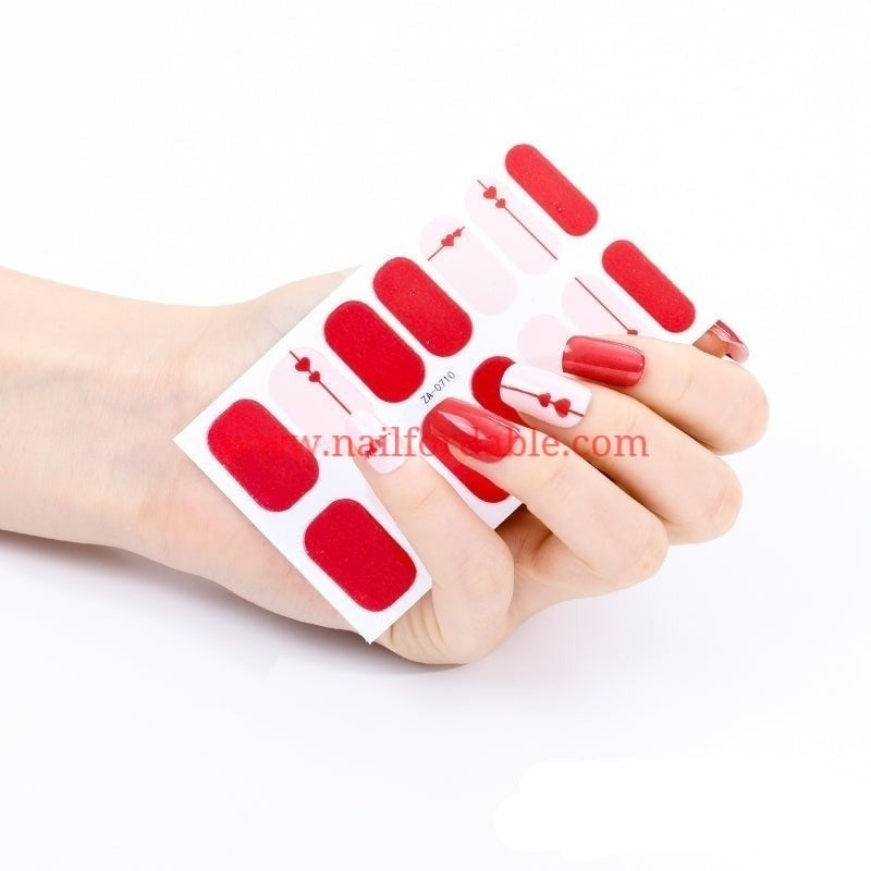 Chain of love | Nail Wraps | Nail Stickers | Nail Strips | Gel Nails | Nail Polish Wraps - Nailfordable