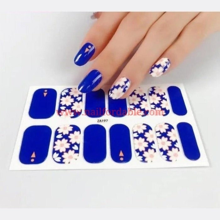 White petunias | Nail Wraps | Nail Stickers | Nail Strips | Gel Nails | Nail Polish Wraps - Nailfordable