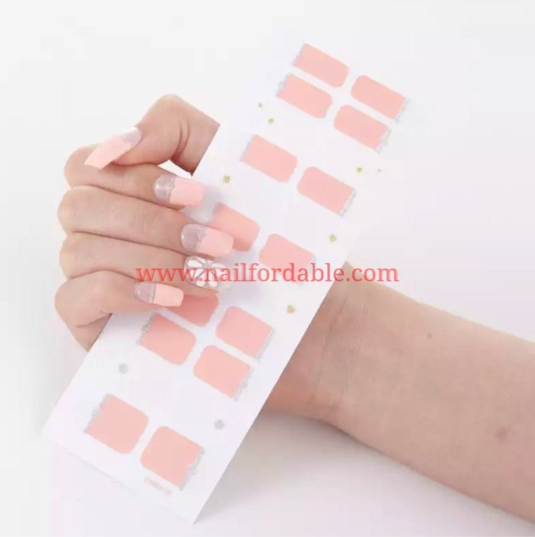 White flower accent | Nail Wraps | Nail Stickers | Nail Strips | Gel Nails | Nail Polish Wraps - Nailfordable