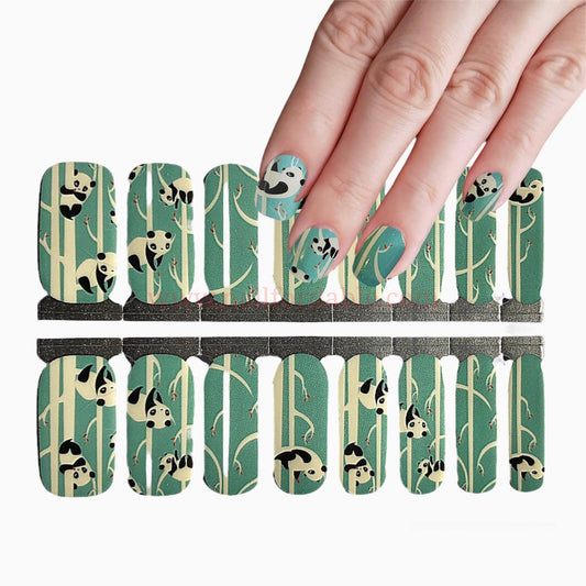 Panda friends | Nail Wraps | Nail Stickers | Nail Strips | Gel Nails | Nail Polish Wraps - Nailfordable