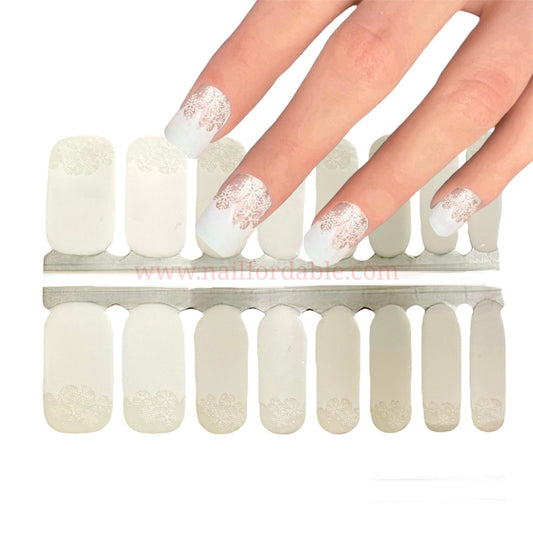 Snowflakes - Frech tips | Nail Wraps | Nail Stickers | Nail Strips | Gel Nails | Nail Polish Wraps - Nailfordable