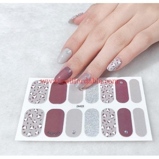 Chains and prints | Nail Wraps | Nail Stickers | Nail Strips | Gel Nails | Nail Polish Wraps - Nailfordable